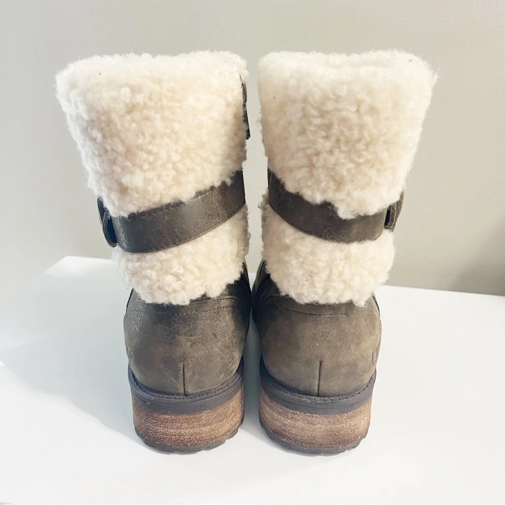 UGG Australia Blayre II Suede Boot in Espresso Round Toe Size 6
